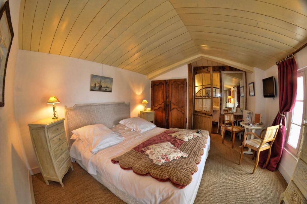 Bed and Breakfast Le Corps De Garde Saint-Martin-de-Ré Pokój zdjęcie